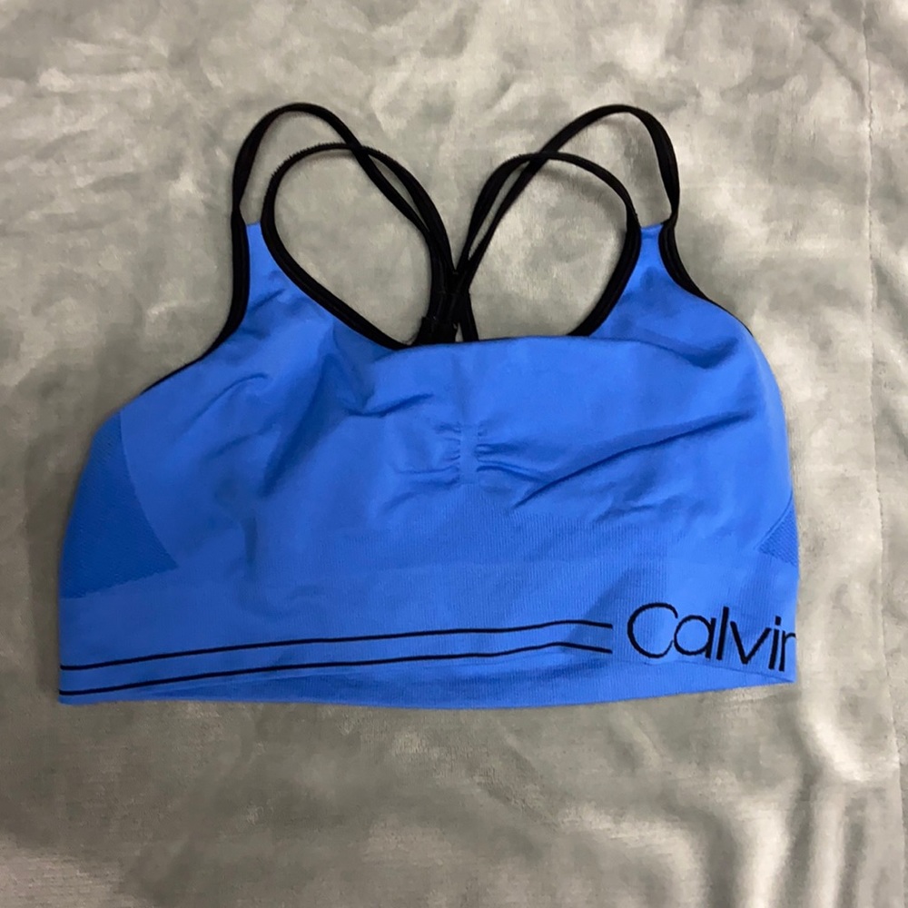 Sports bra